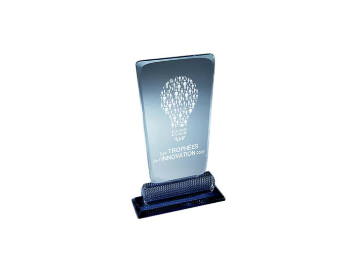 Trophee verre epais 10 mm h 24 cm