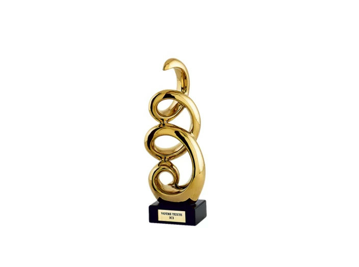 Trophee en ceramique h. 34 cm