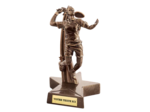 Trophee resine joueur badminton h. 22 cm