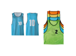 Lot de chasubles numerotees de 16 a