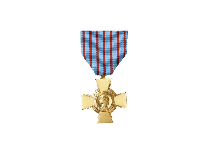 Med de la croix du combattant