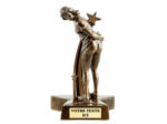 Trophee resine fanny h.20 cm
