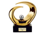 Trophee en ceramique h. 25 cm