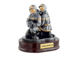 Resine 2 pompiers h. 15 cm