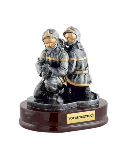 Resine 2 pompiers h. 15 cm